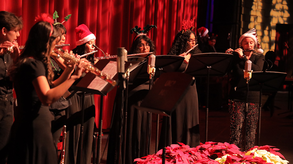 musicians playing at the Holiday Extravaganza