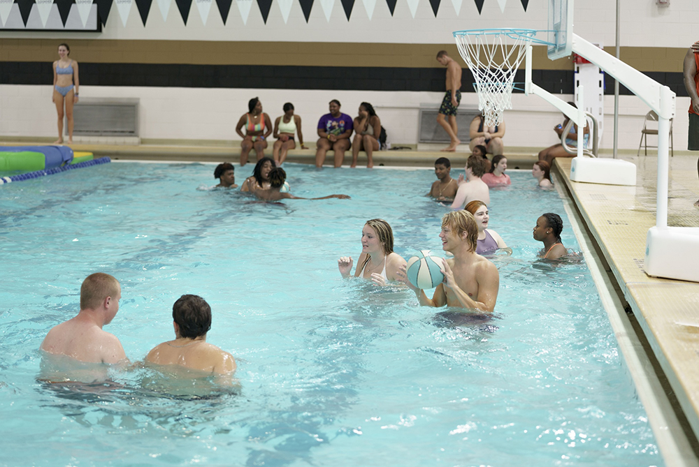 UNCP students in the acquatic center