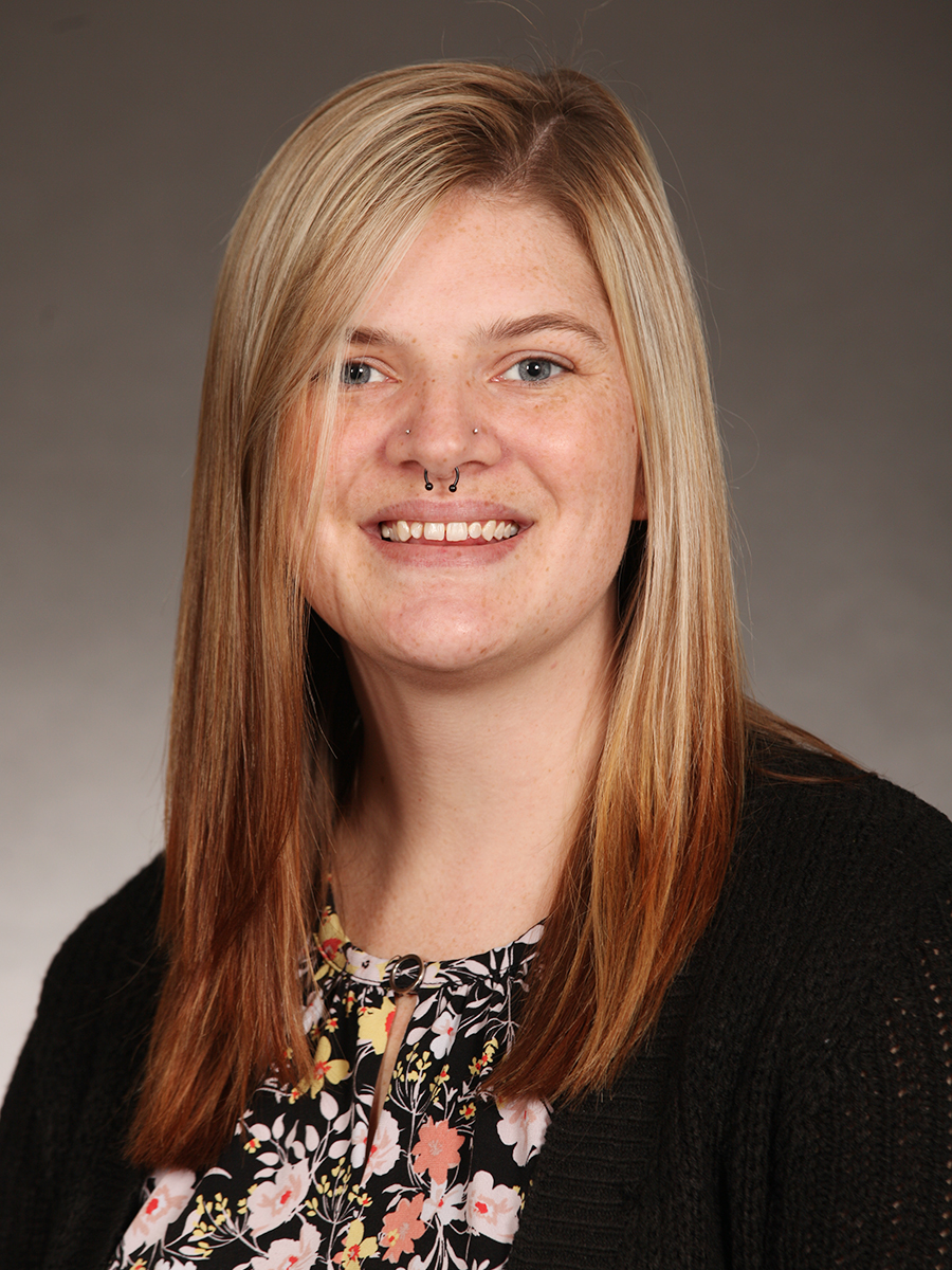 Amber Sessoms, headshot